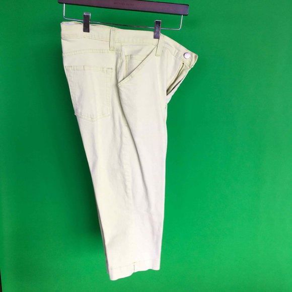 French Dressing Jean Capri's and Matching Vest - Picture 4 of 14